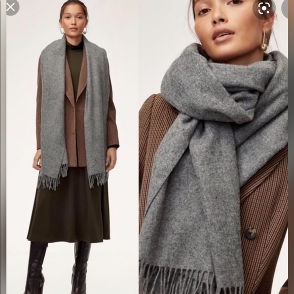 Aritzia Wilfred rectangle heather dark grey scarf - Picture 2 of 2